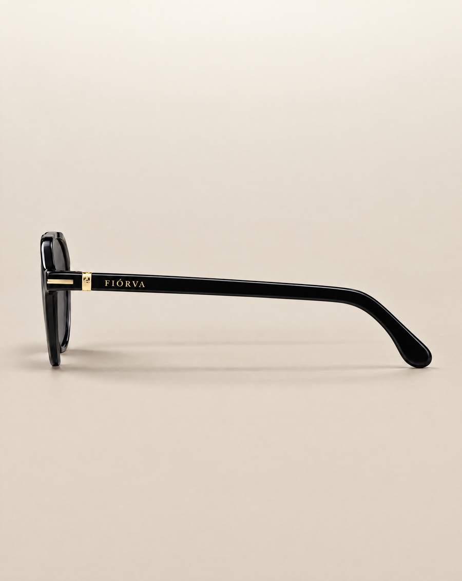 Lucca Black